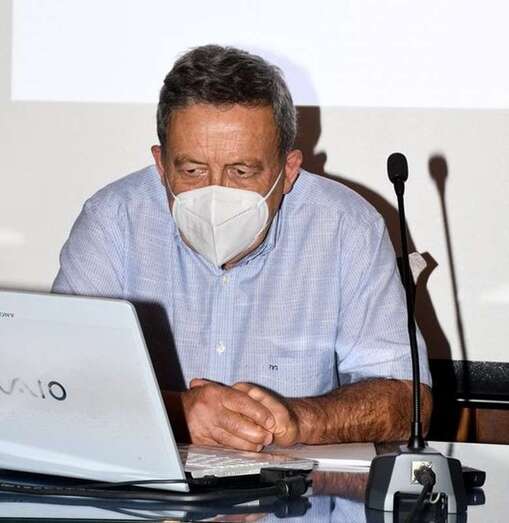 Antonio Macías durante la charla de anoche en Telde/Antonio Alí.